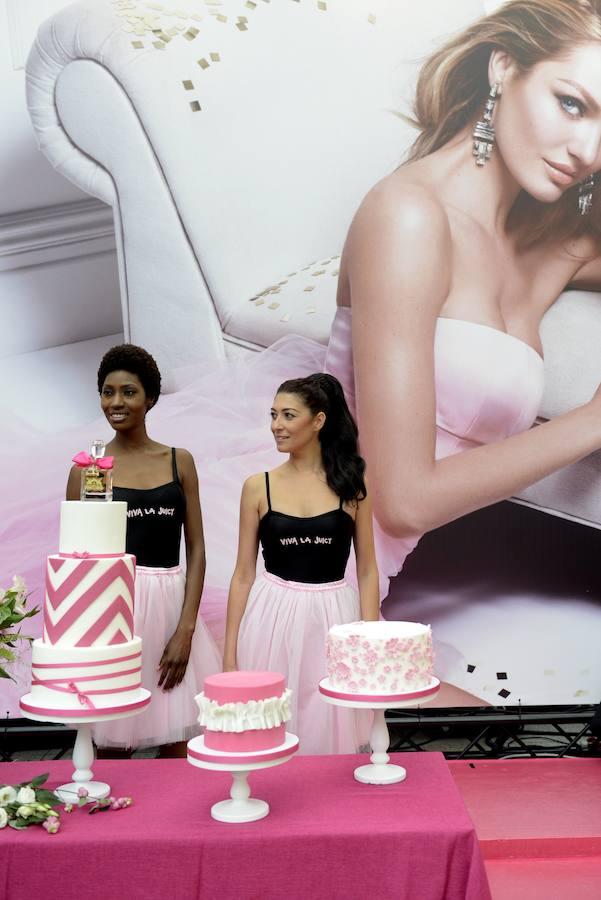 Cuidando los detalles. Vogue se preocupó mucho de tener contentas a sus asistentes y repartió varios dulces, como tartas o cupcakes