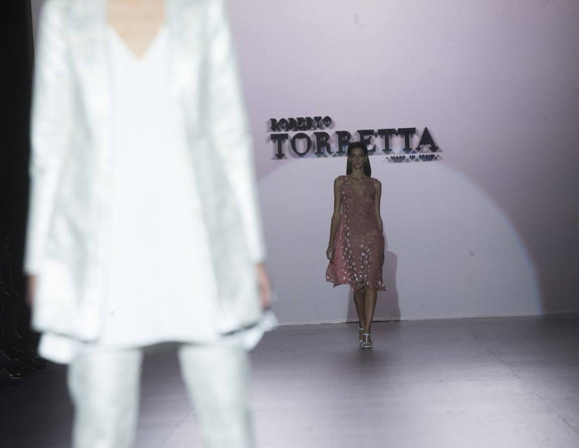 MBFWM 2017: Lo mejor del desfile de Roberto Torretta