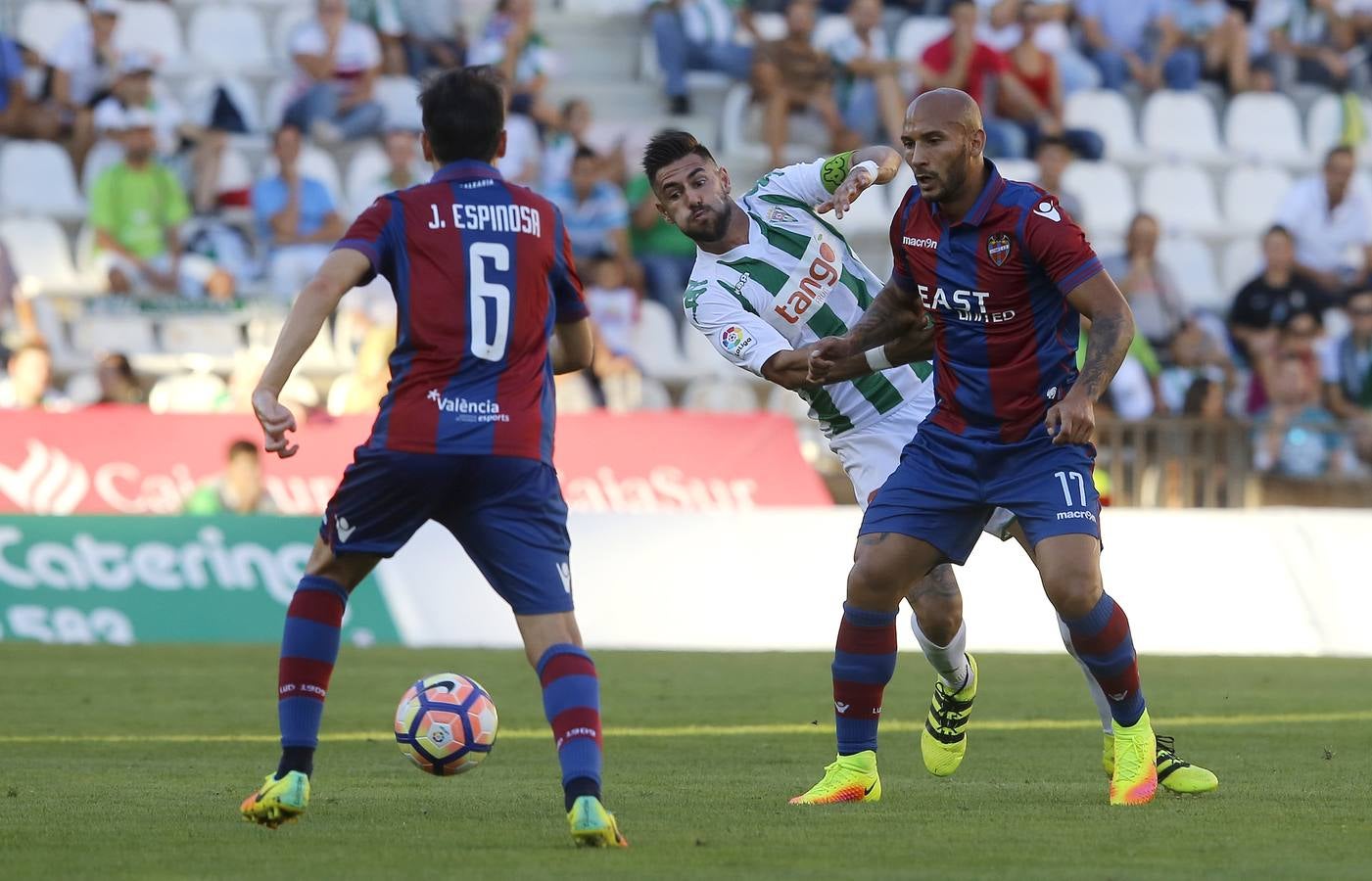 El Córdoba-Levante, en imágenes