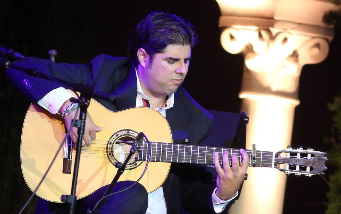 Manuel Valencia presenta su primer trabajo discográfico en la Bienal