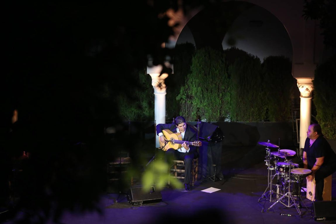 Manuel Valencia presenta su primer trabajo discográfico en la Bienal