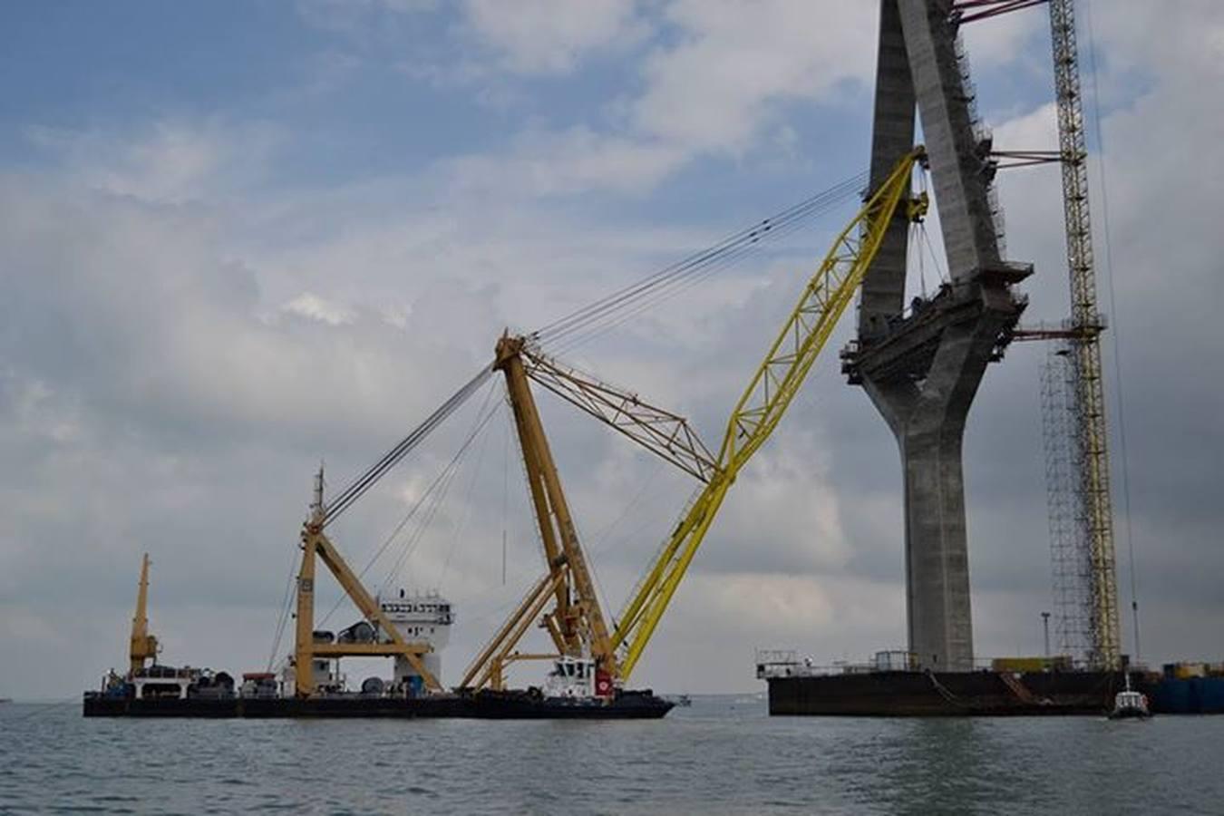 Vistas de las obras del Segundo Puente desde la grúa de la pila 12