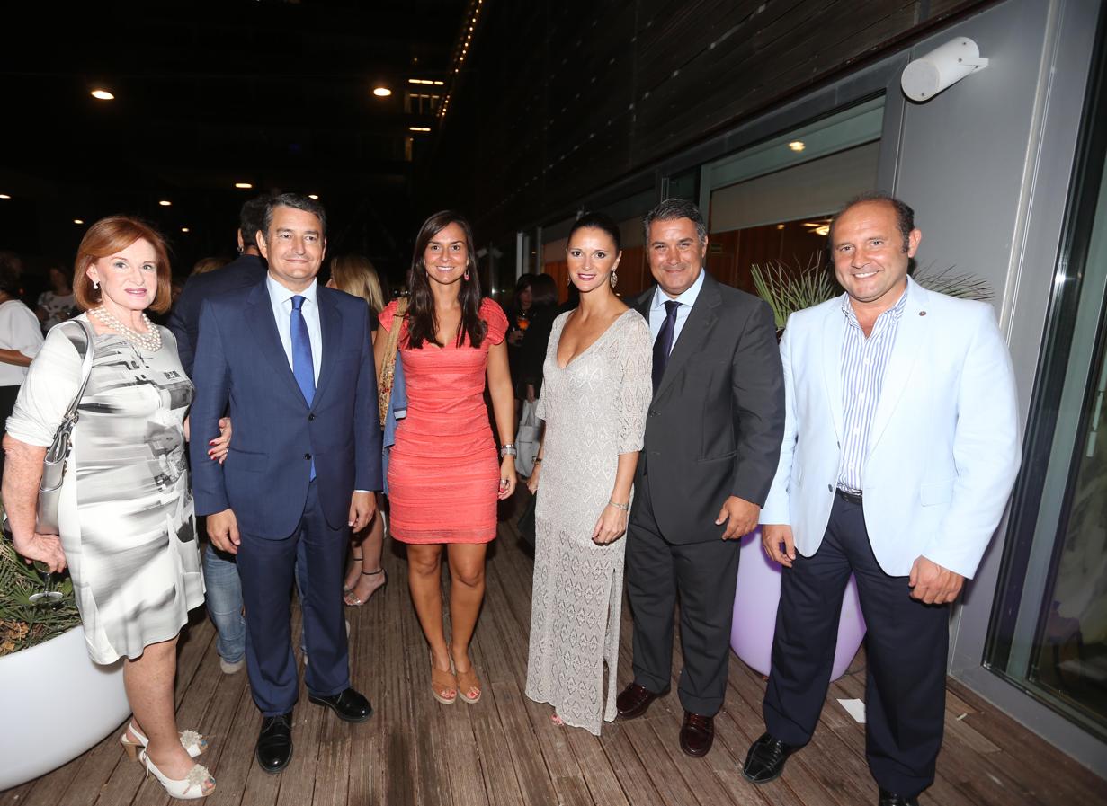 María Teresa Fernández Shaw, Antonio Sanz, Cristina García Lago, Anabel Mesa, Ignacio Romaní y Juan José Ortiz