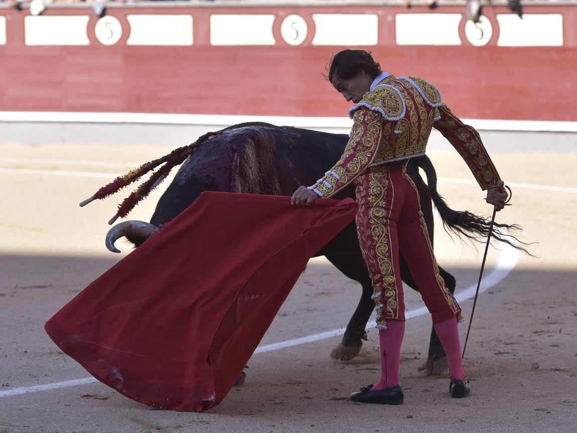 Las épicas faenas de Curro Díaz y José Garrido en la Feria de Otoño, foto a foto