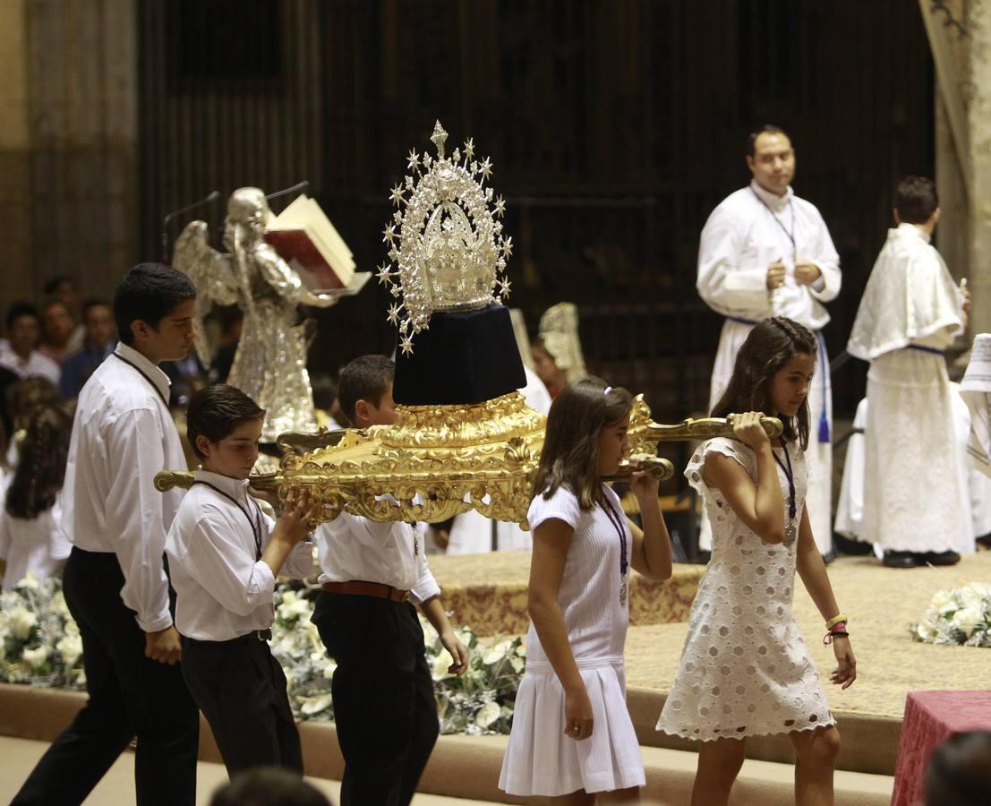 Emotivo Pontifical para la coronación en la Catedral