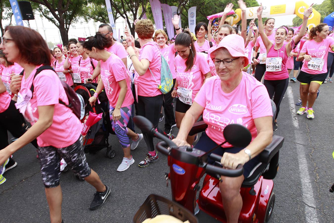 Doce mil corredoras baten récord de participación en la prueba sevillana