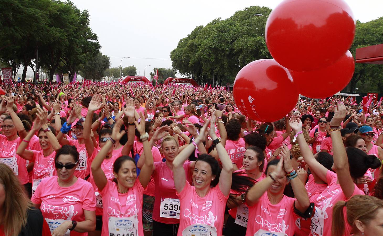 Doce mil corredoras baten récord de participación en la prueba sevillana