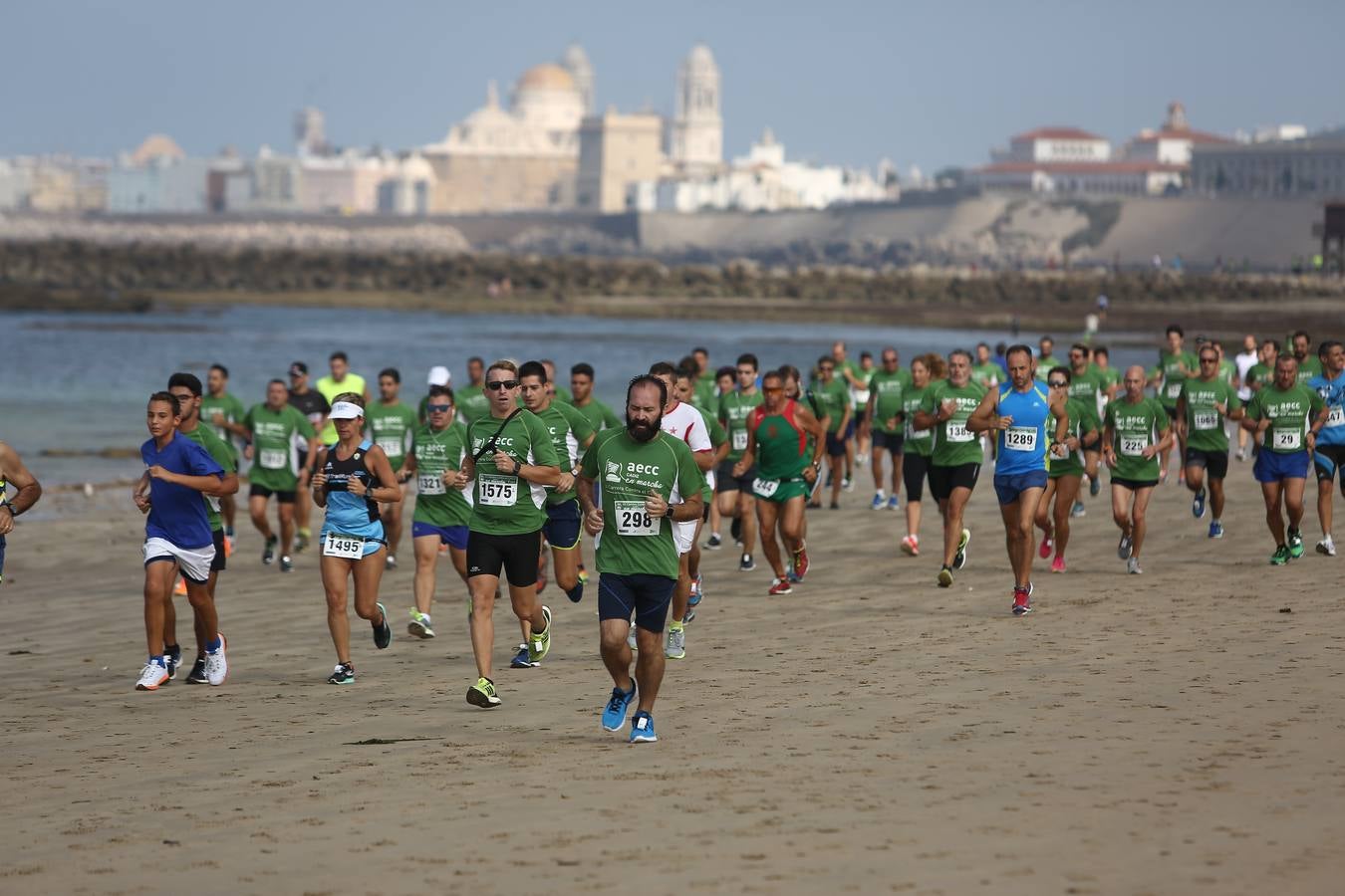 Carrera contra el Cáncer celebrada en Cádiz