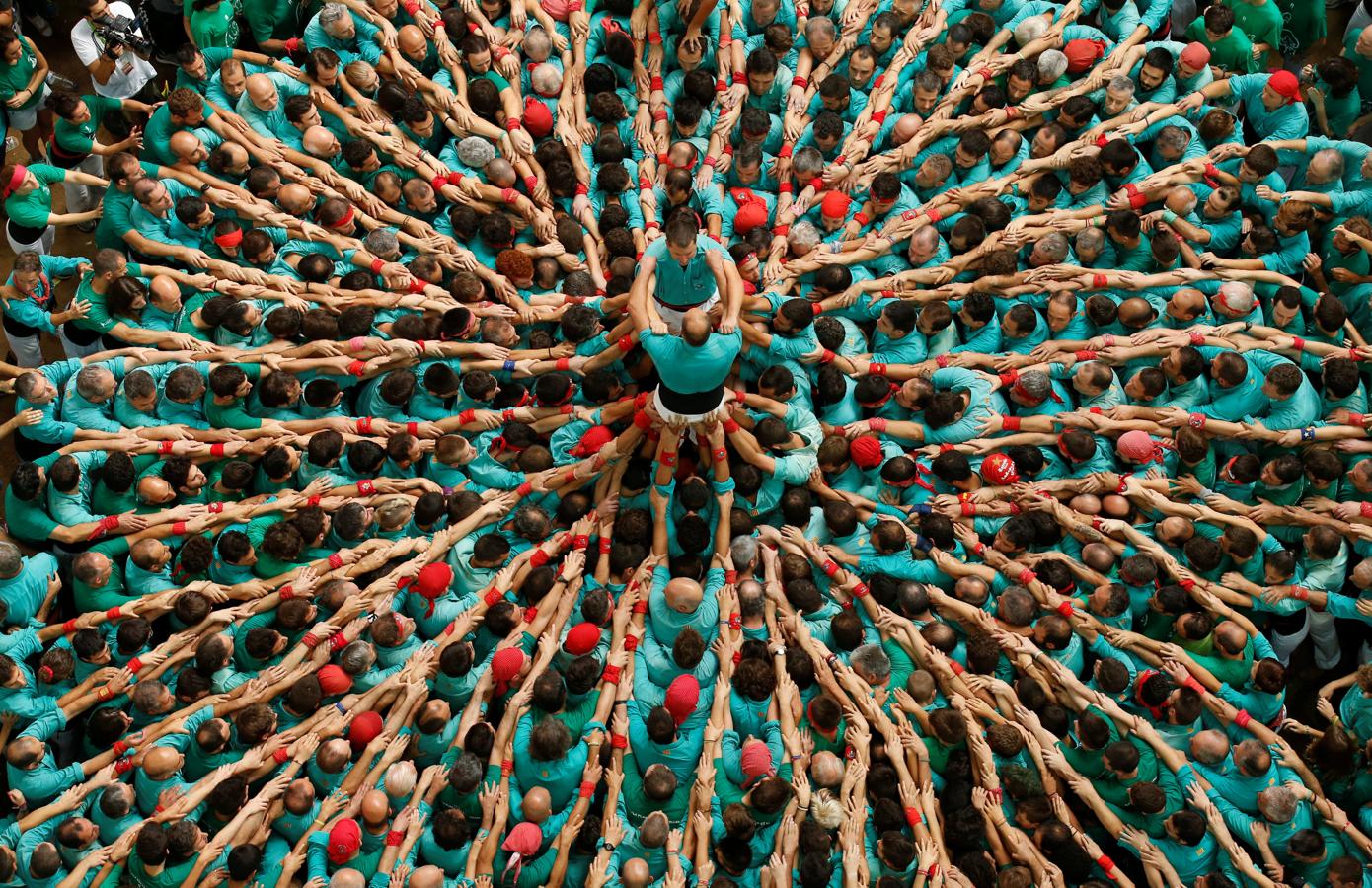 La base de la pirámide. Castellers de Vilafranca. Los Castellers de Vilafranca han afianzado su liderazgo en el mundo casteller al conseguir su octavo Concurs de Castells consecutivo, el undécimo de la colla vilafranquina.