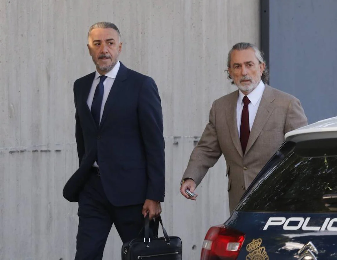 Francisco Correa llega al primer macrojuicio por el caso Gürtel, en el que está imputado