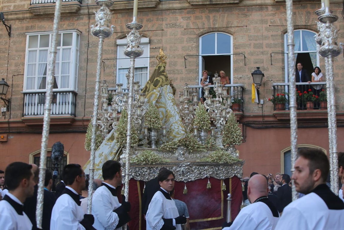 Cádiz celebra la Virgen del Rosario