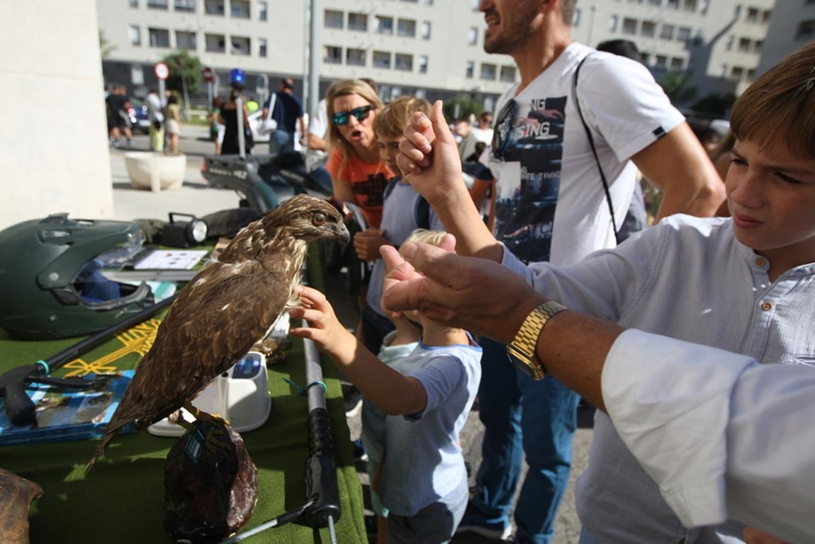 Jornada de puertas abiertas en la Guardia Civil de Cádiz