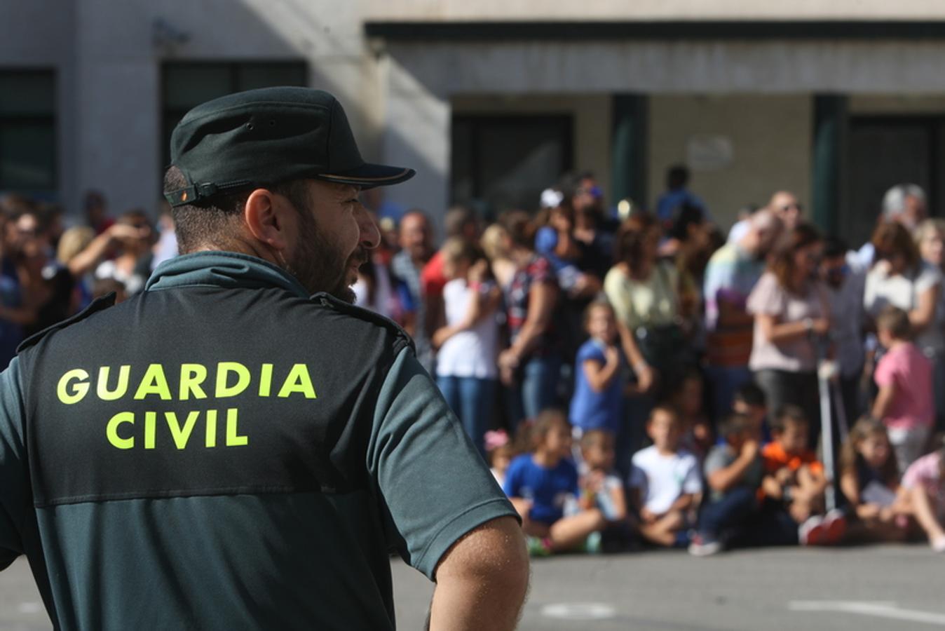 Jornada de puertas abiertas en la Guardia Civil de Cádiz