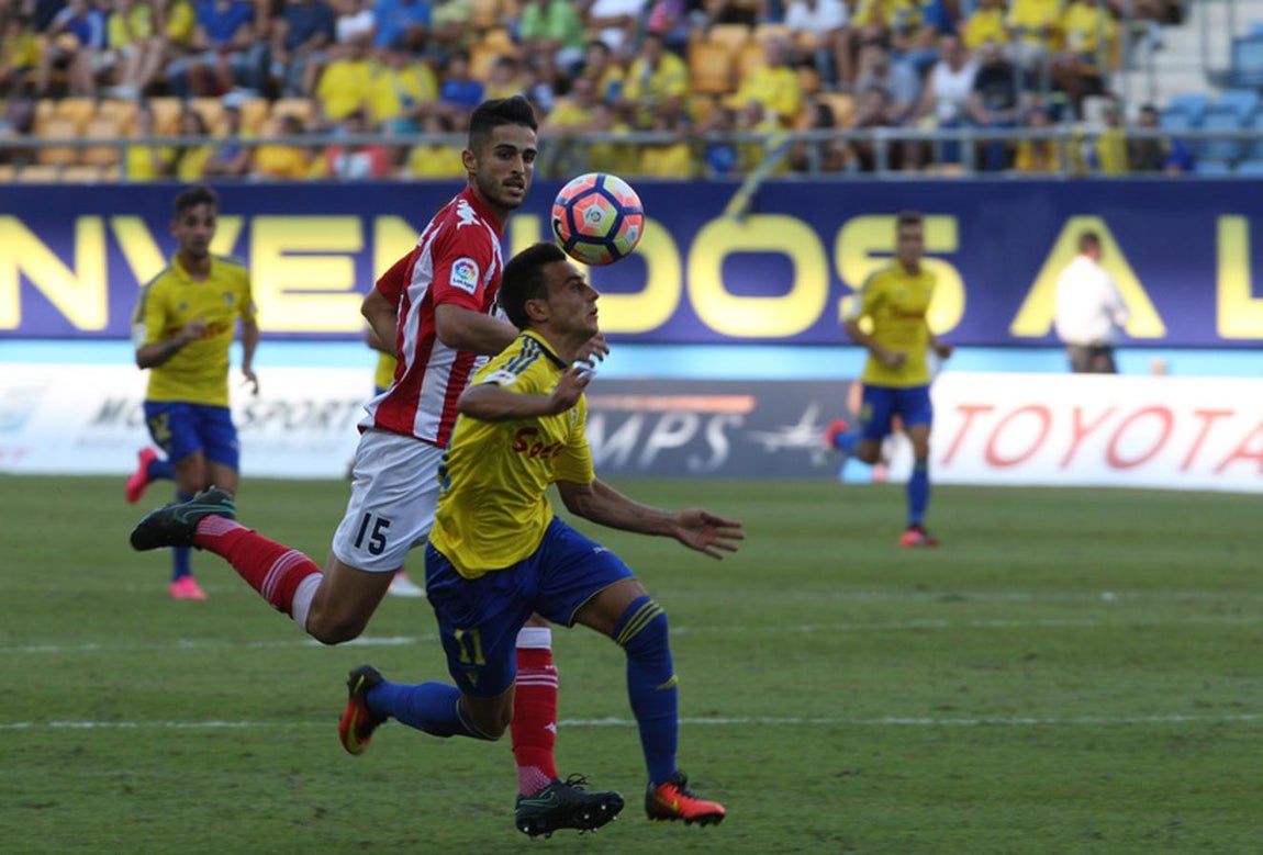 Las imágenes del partido Cádiz CF - Girona FC