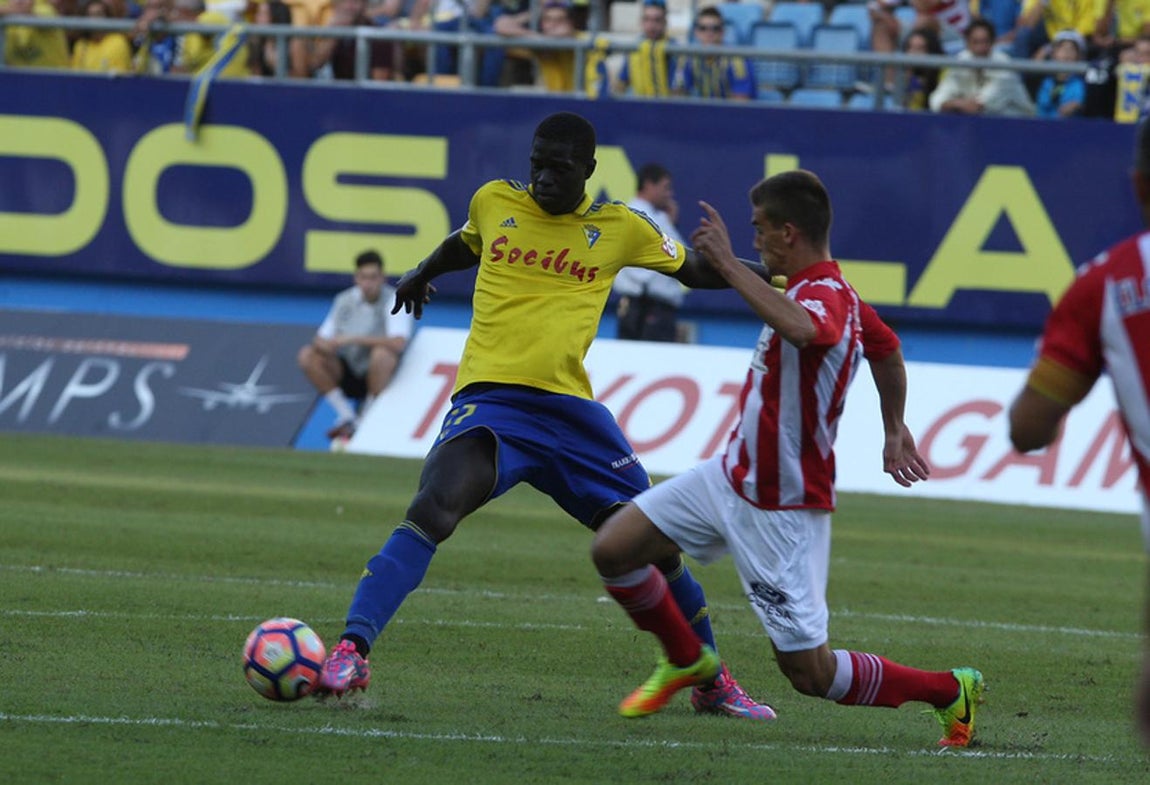 Las imágenes del partido Cádiz CF - Girona FC