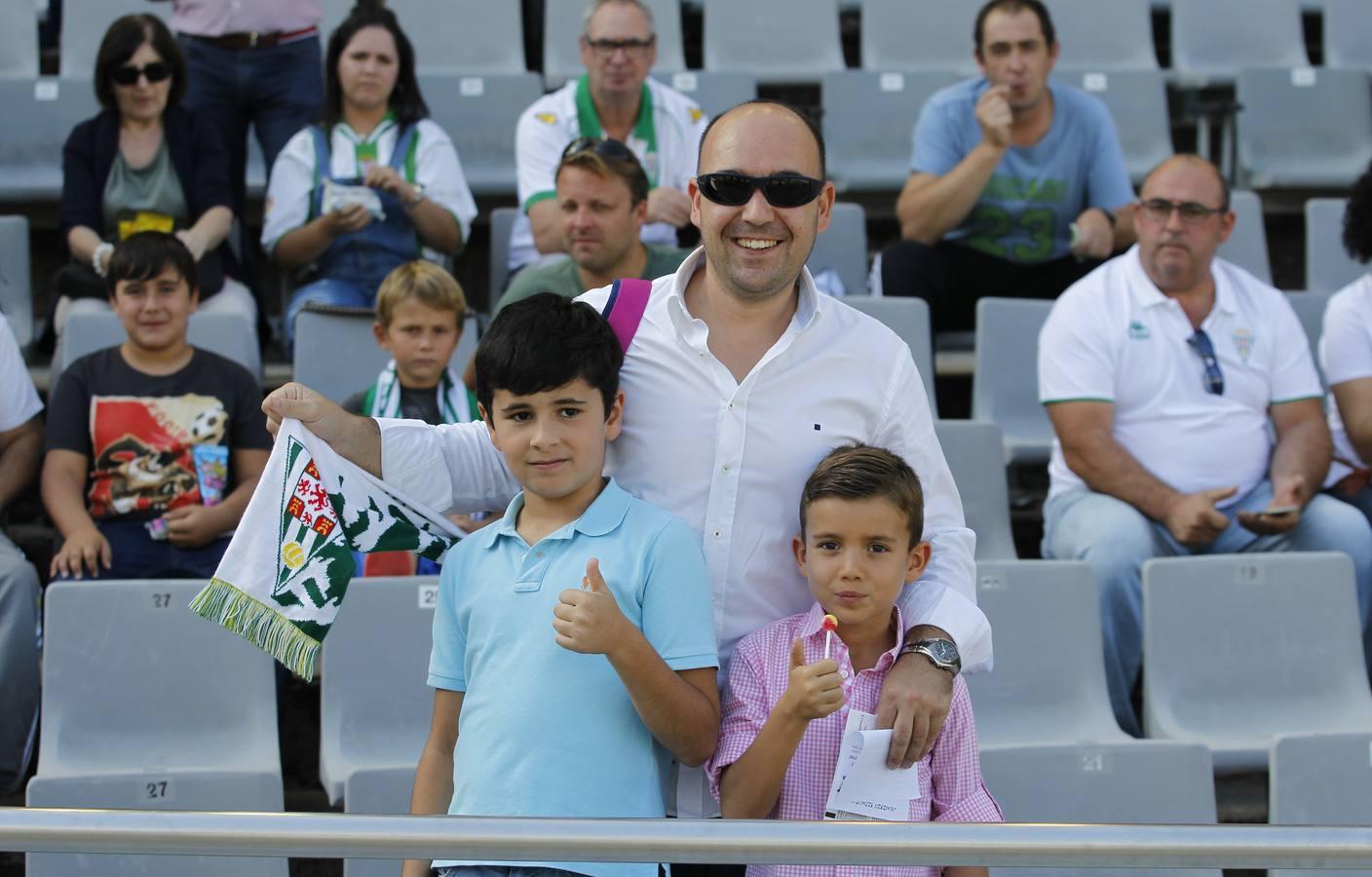 Las imágenes de la grada en el Córdoba CF-Sevilla Atlético