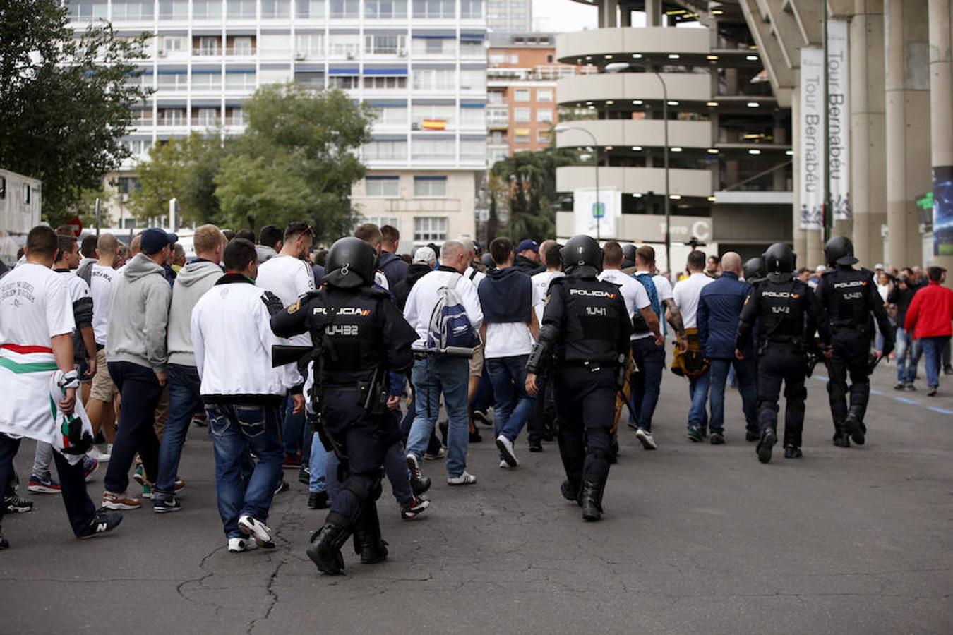 Pelea entre la Policía y los ultras del Legia