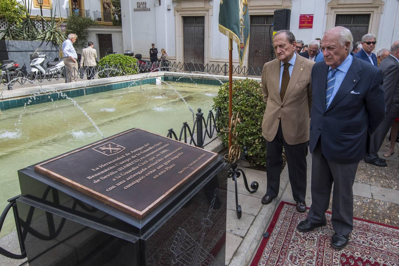 Inauguración del monolito en honor a la Guardia Civil en la Concordia