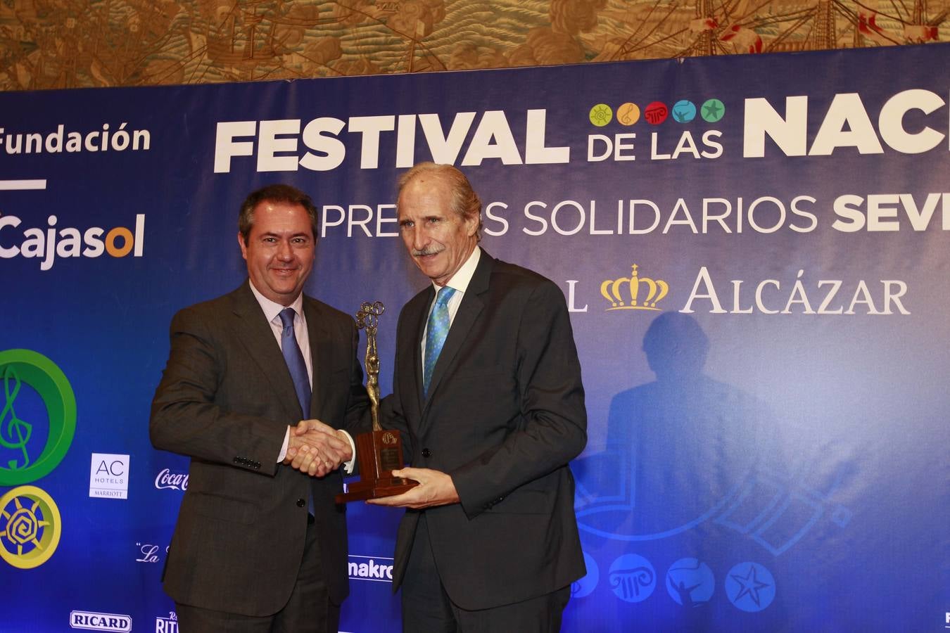 El Festival de las Naciones entrega sus XIII Premios Solidarios