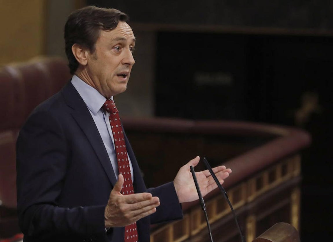 El portavoz del PP en el Congreso, Rafael Hernando, durante su intervención.. 