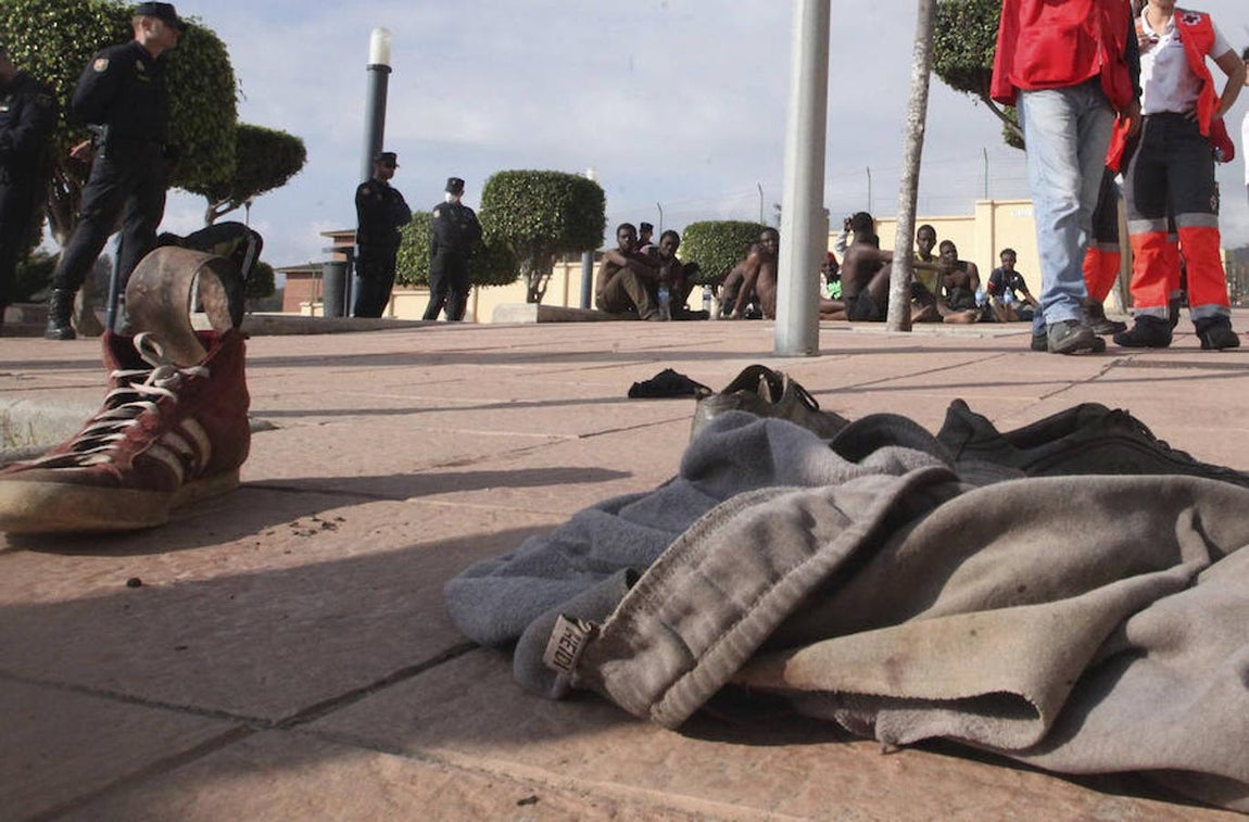 Este ha sido una de los asaltos a la valla de Ceuta más numerosos que se recuerda. Efe