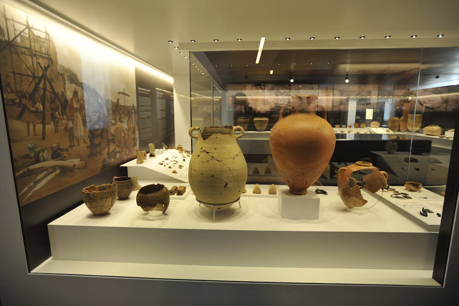 Paseo visual por el nuevo museo de la Aduana en Málaga