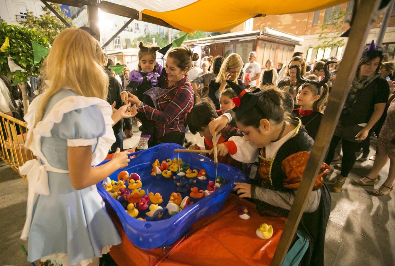 La festividad de Tosantos 2016 en Cádiz, en imágenes