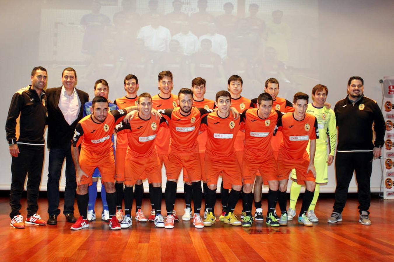 En imágenes: El Ciudad de Toledo Fútbol Sala presenta a sus 140 jugadores