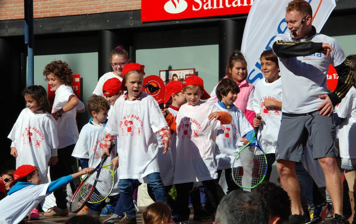 Más de 600 niños de toda la región en la XIV edición del Día de la Raqueta de Talavera