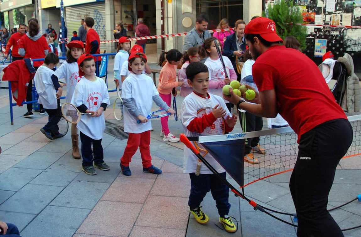 Más de 600 niños de toda la región en la XIV edición del Día de la Raqueta de Talavera