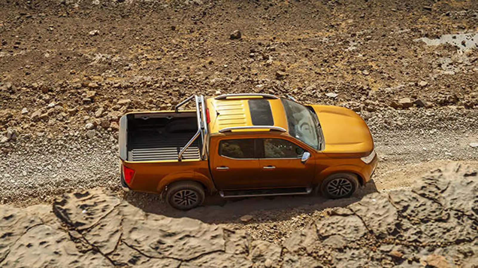 El Nissan Navara puede con el desierto