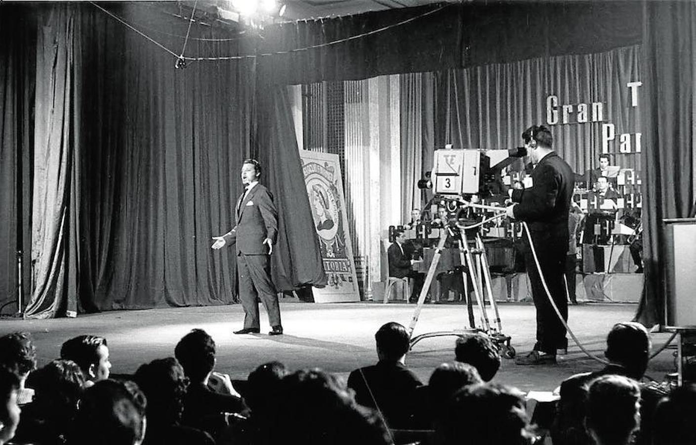 1956 - 1966: Los estudios del madrileño paseo de La Habana acogieron la realización de los primeros programas, como La Hora Phillips