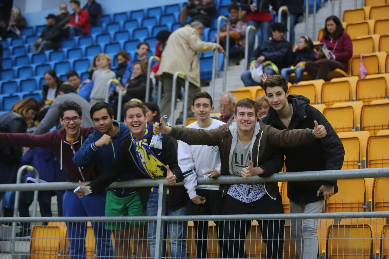 Búscate en las gradas del Estadio Carranza