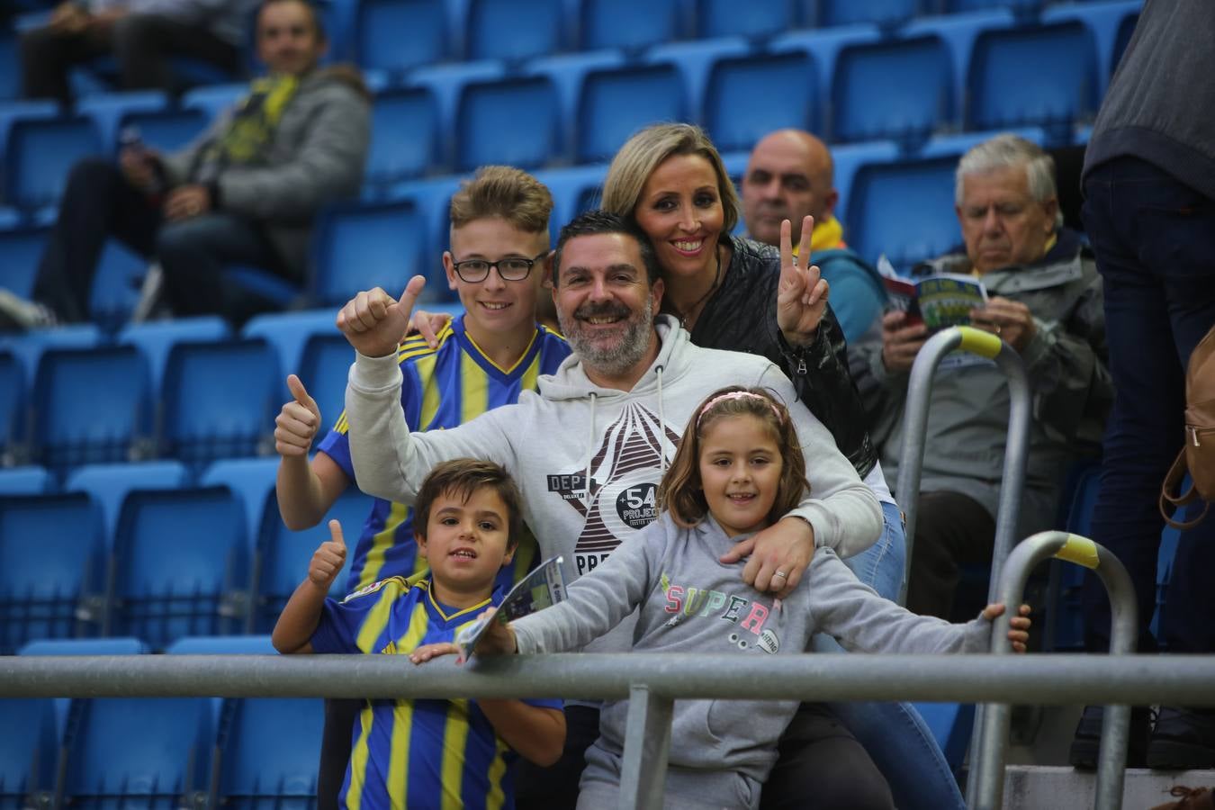 Búscate en las gradas del Estadio Carranza