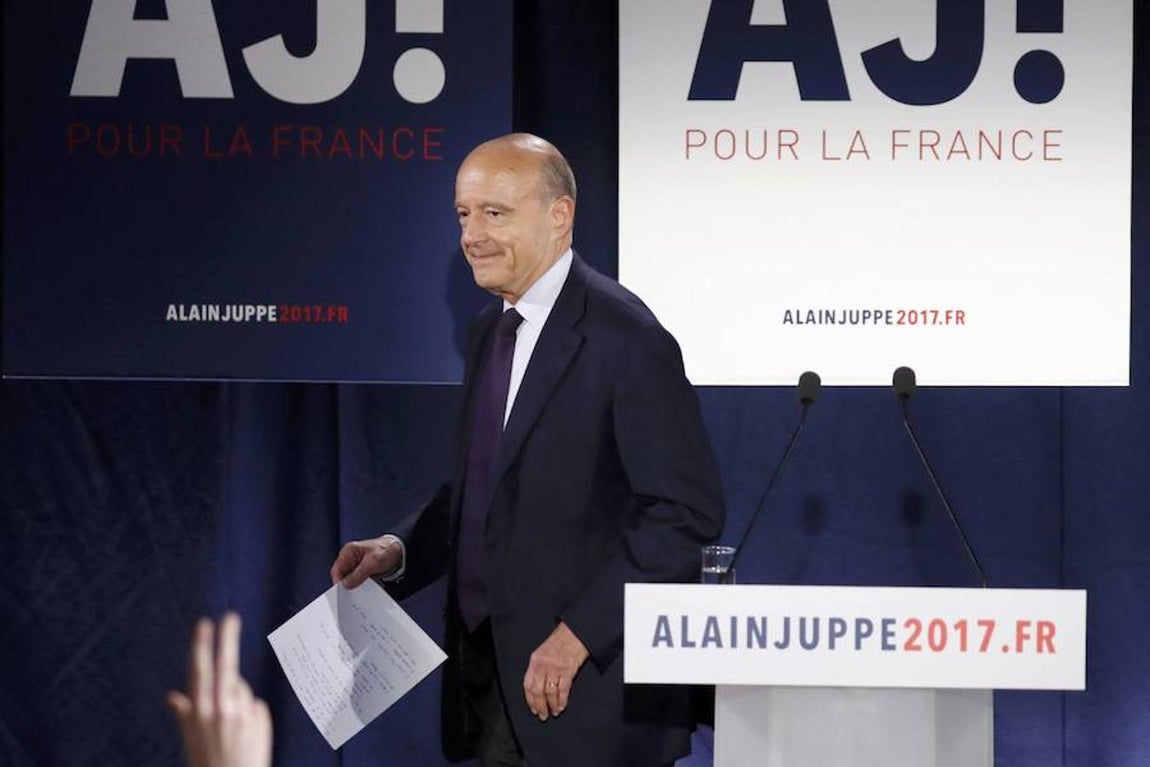Alain Juppé, actual alcalde de Burdeos, durante la jornada del pasado domingo, en la que se celebró la primera vuelta de las elecciones primarias de su partido: Los Republicanos.. 
