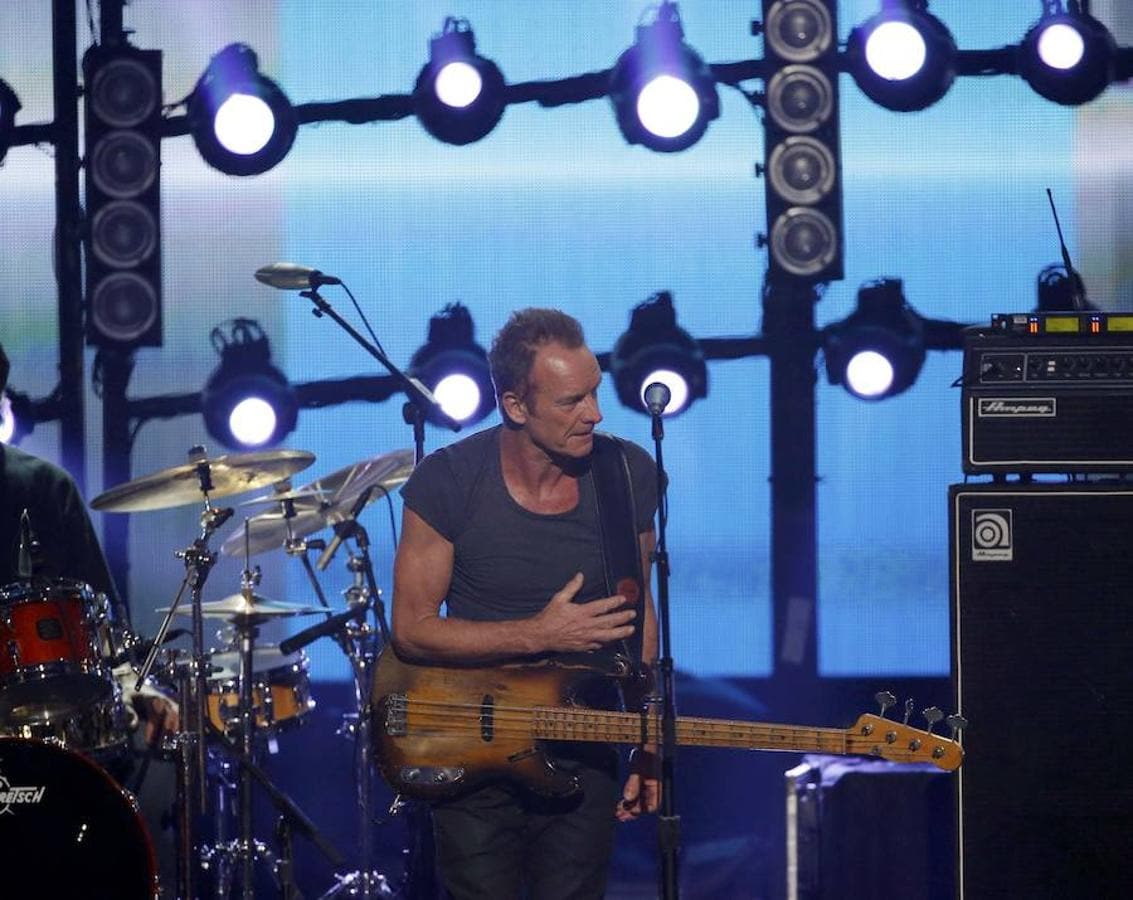 Sting, en el escenario tras finalizar una espectacular actuación