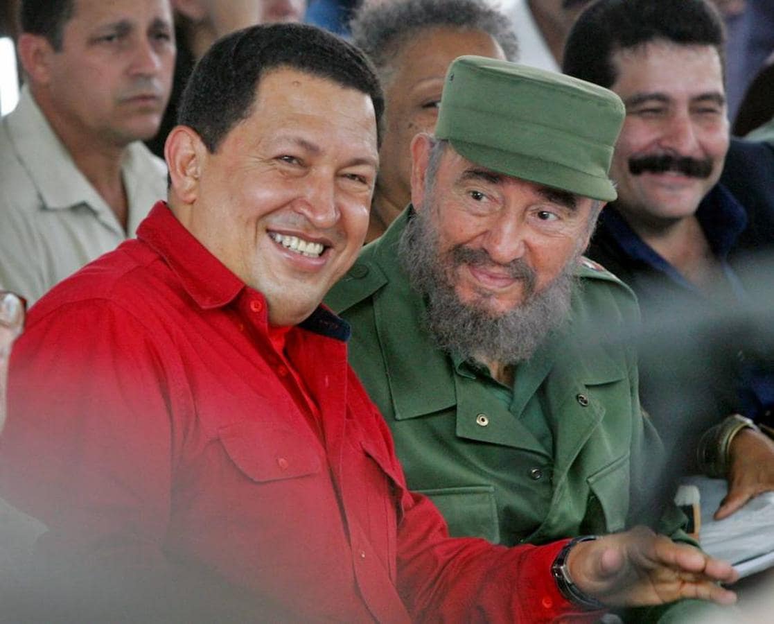 Hugo Chávez, en una visita a Fidel en 2006