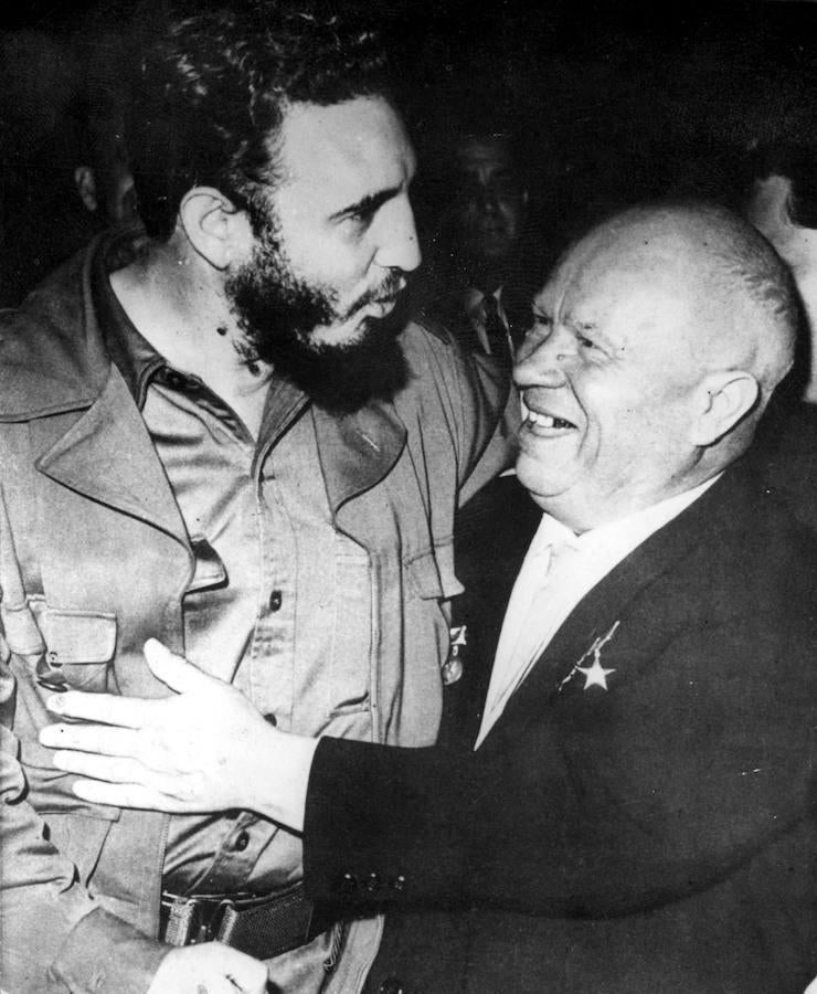 Encuentro de Castro y el líder de la URSS, Nikita Kruschev, en 1960. 