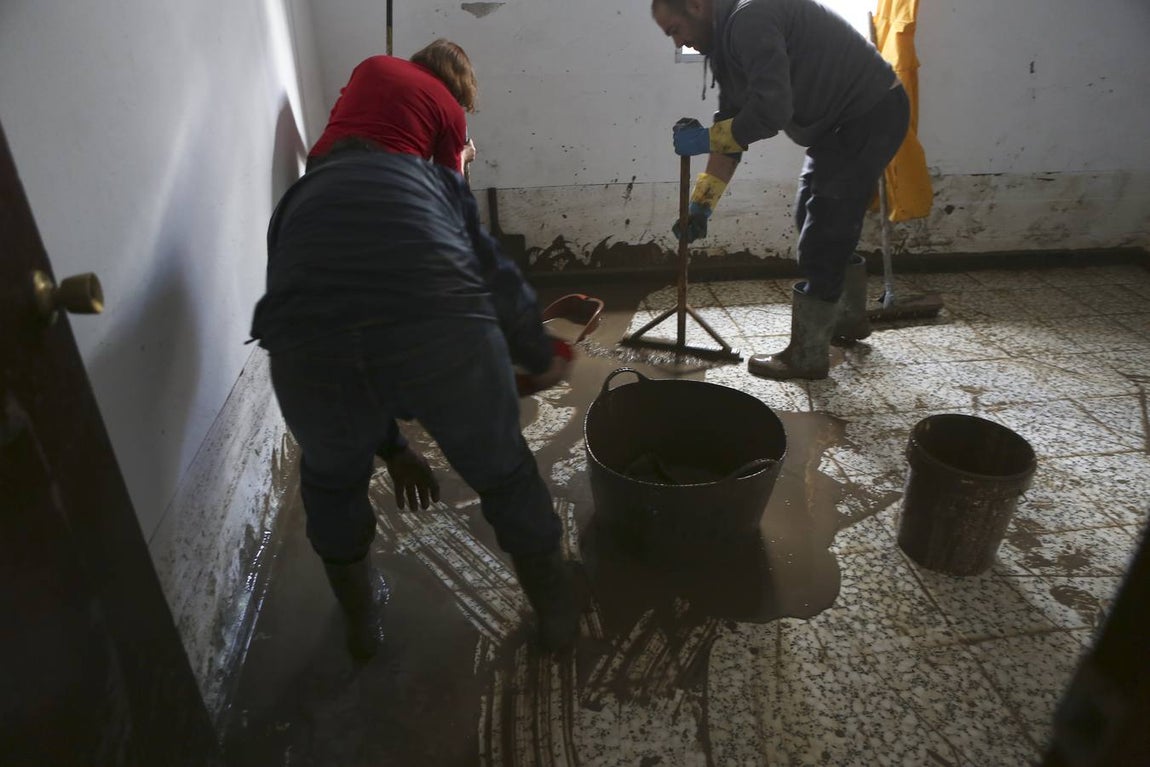 La lluvia inunda las zonas rurales de La Janda