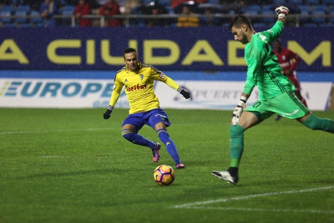 Las imágenes del Cádiz CF- Real Zaragoza