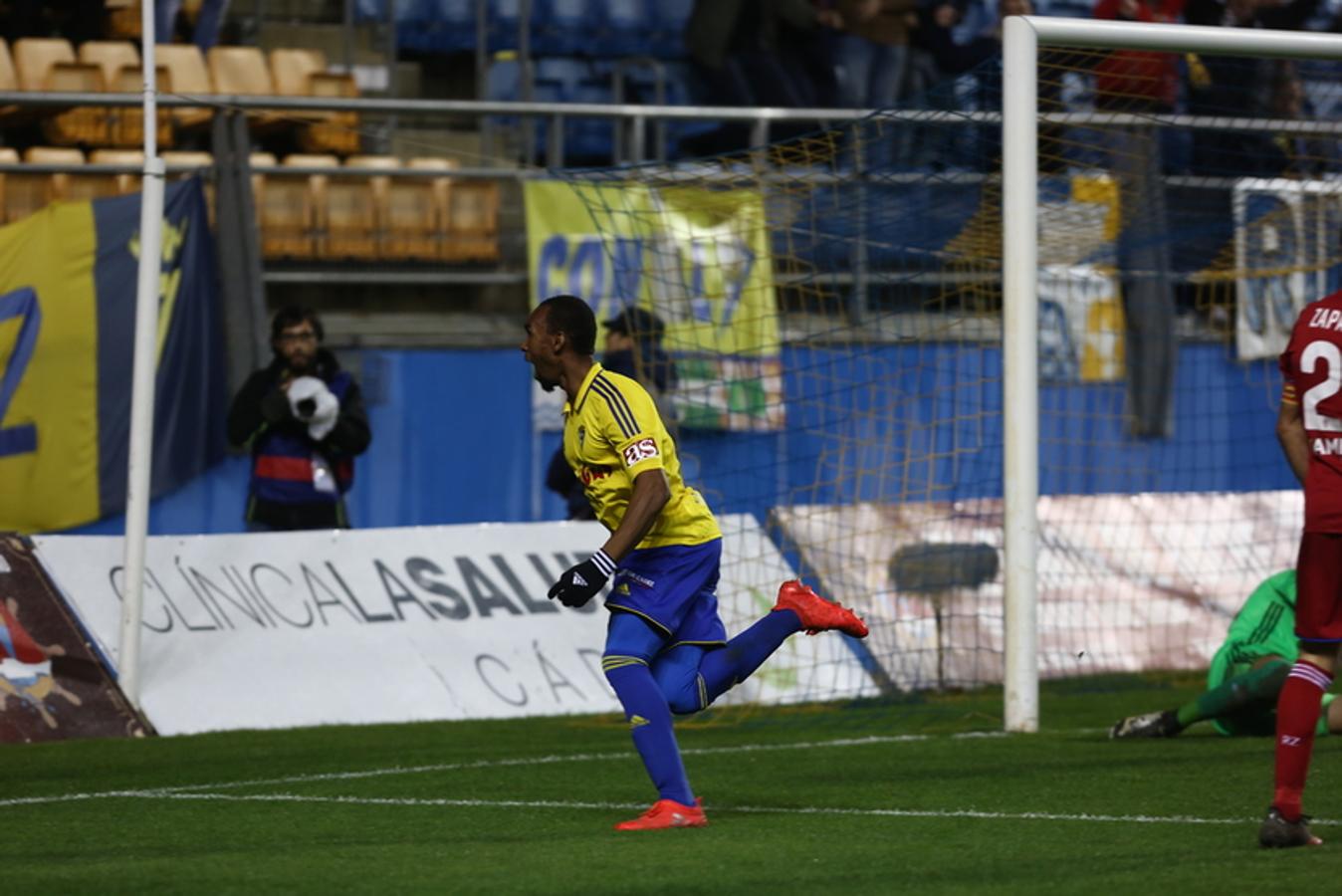 Las imágenes del Cádiz CF- Real Zaragoza