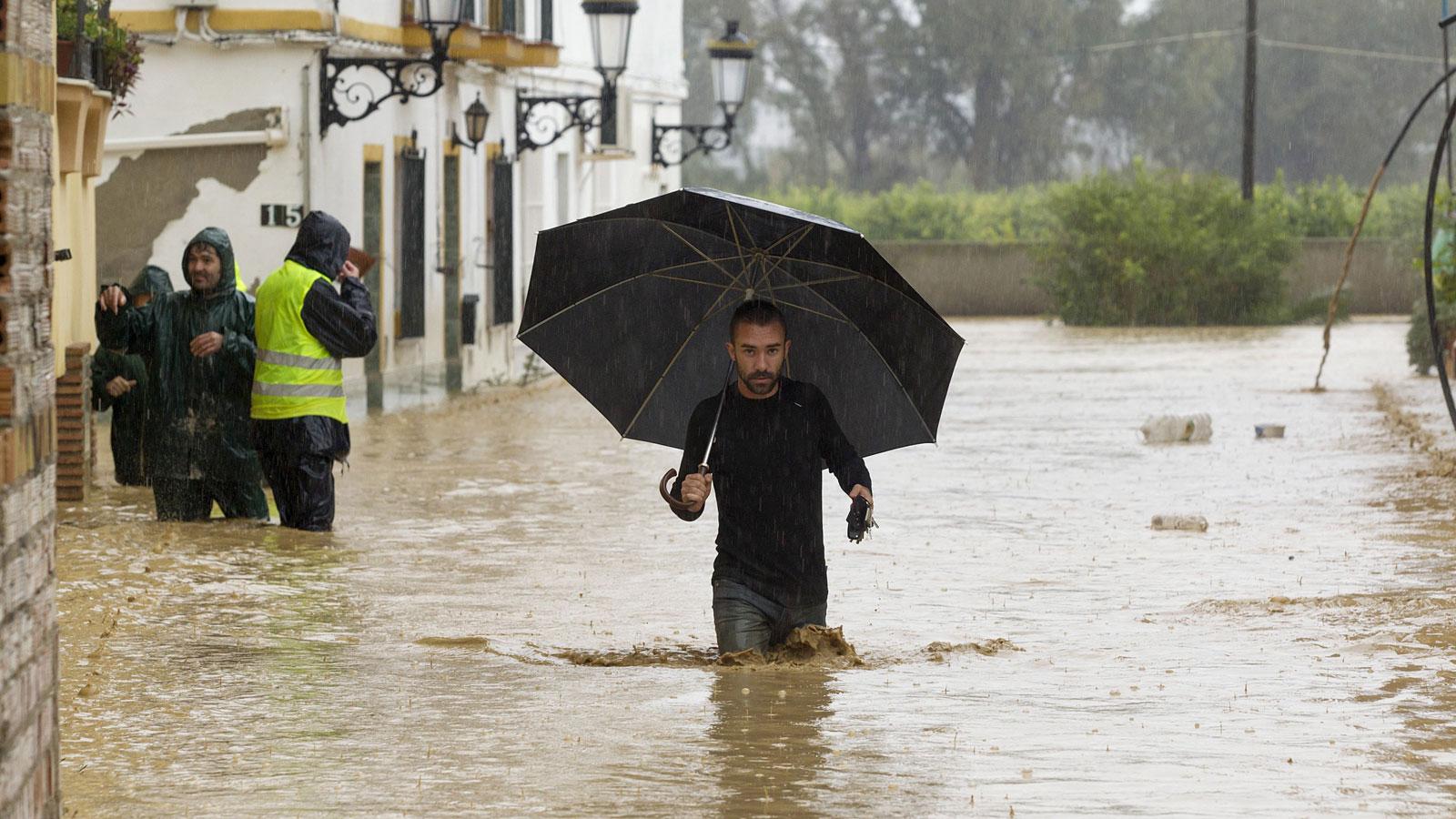 La lluvia arrasa en Málaga