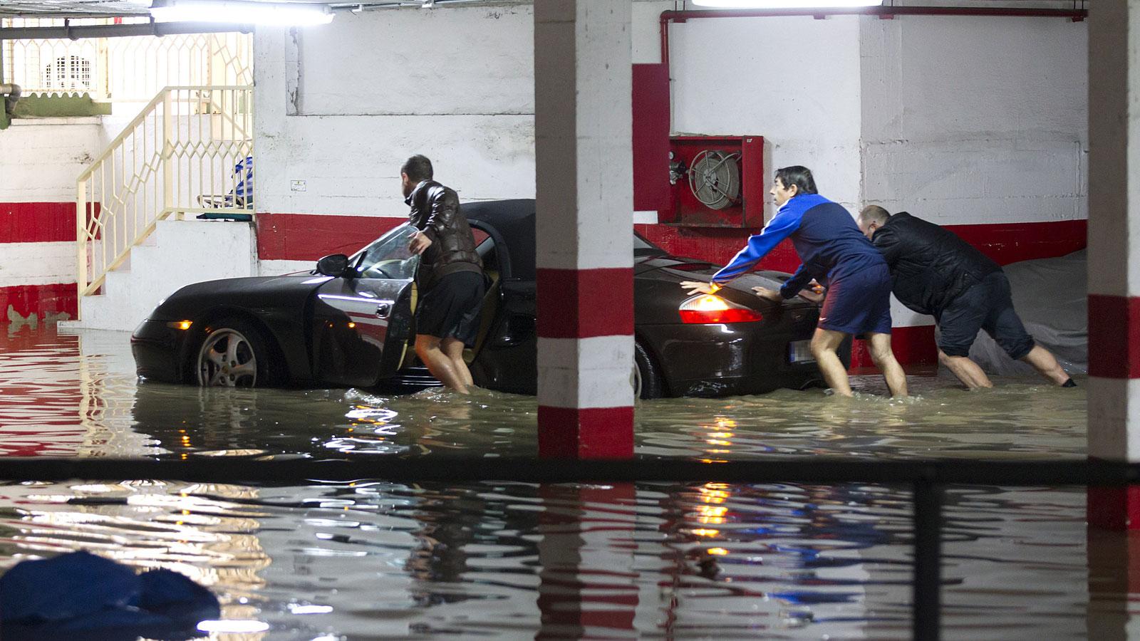 La lluvia arrasa en Málaga