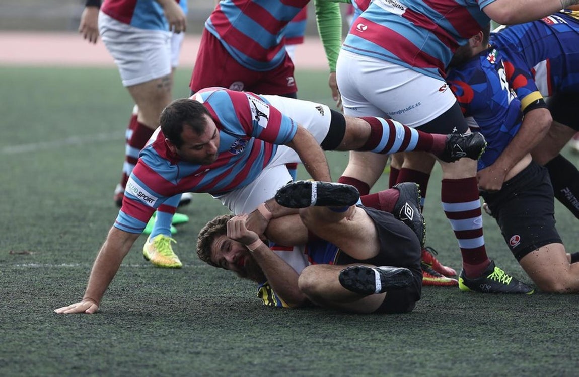 El Club de Rugby Cádiz CF vence al UR Almería