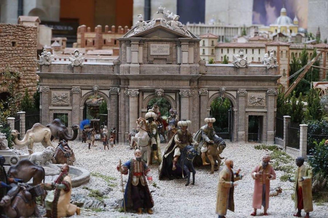 Un paseo por el Madrid de Carlos III, en el belén de Sol
