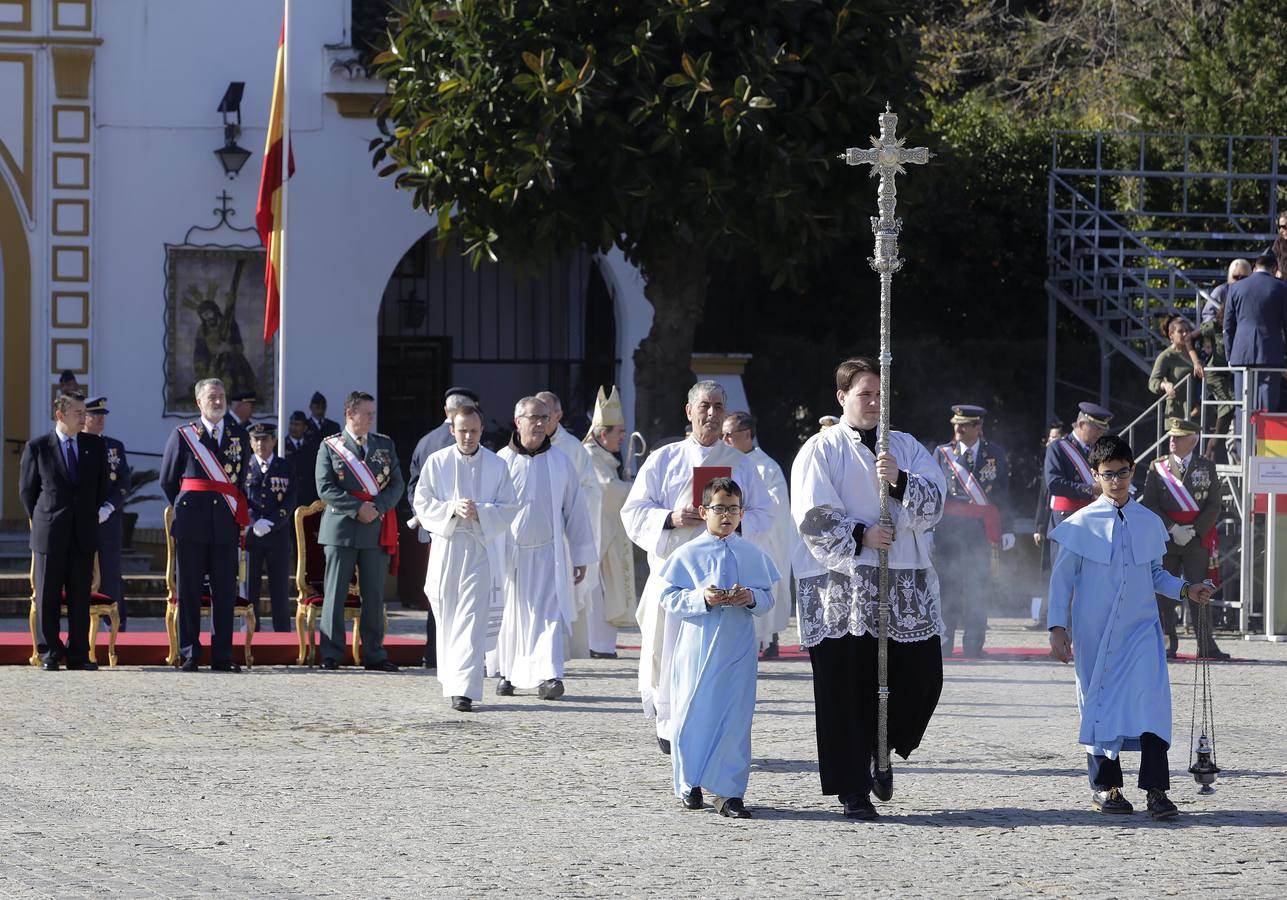 Multitudinaria celebración de la Virgen de Loreto en Tablada