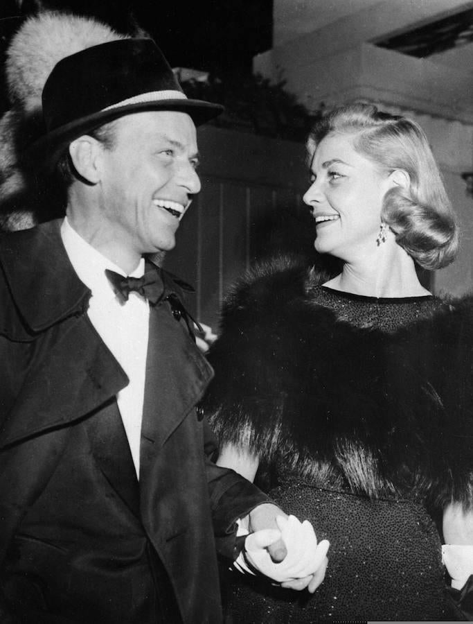 Lauren Bacall. Tras su divorcio definitivo con Ava Gardner, Sinatra comenzó a salir con Lauren Bacall. El cantante y actor puso fin a la relación al considerar que la viuda de Humphrey Bogart le utilizaba para darse publicidad
