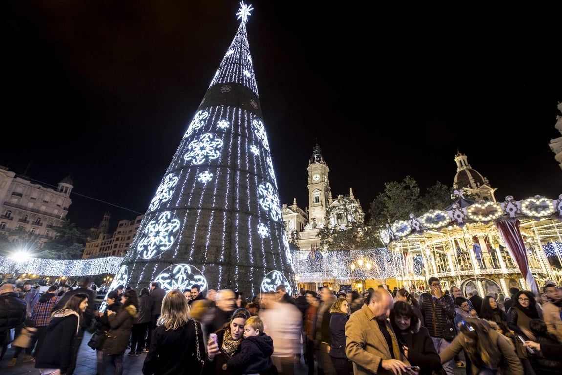 Así luce Valencia de Navidad. 