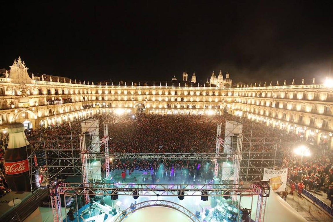 La celebración se ha sumado a la lucha contra la violencia machista bajo el lema <a href="https://www.lavozdigital.es/espana/castilla-leon/abci-nochevieja-universitaria-salamanca-grabara-manequin-challenge-mas-grande-mundo-201612121227_noticia.html" target="_blank">«Nochevieja Universitaria: 0,0 por ciento agresiones sexuales. Tolerancia cero»</a>. 
