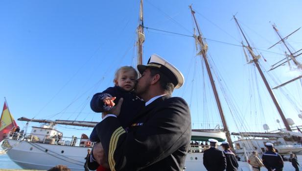 El buque Elcano vuelve a Cádiz por Navidad